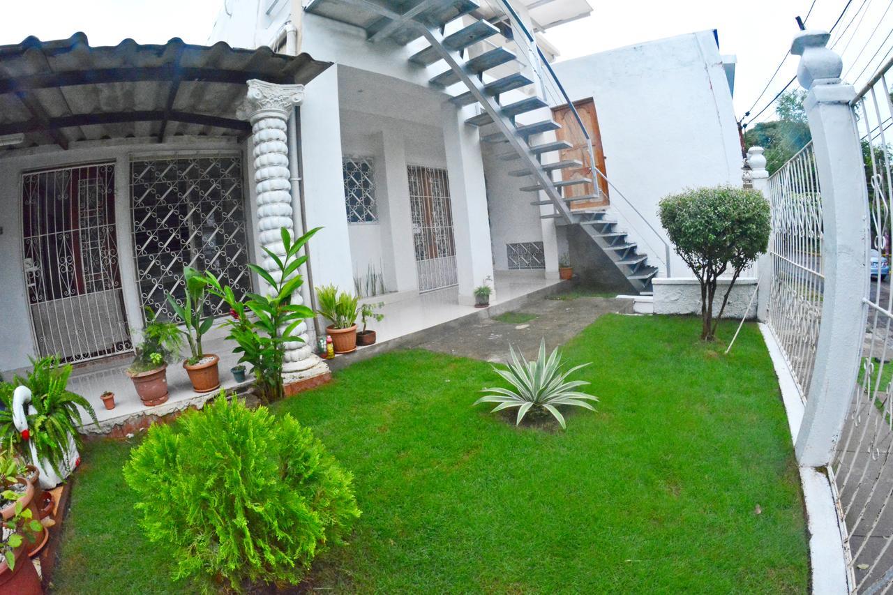 Hotel Santa Martha Managua Esterno foto