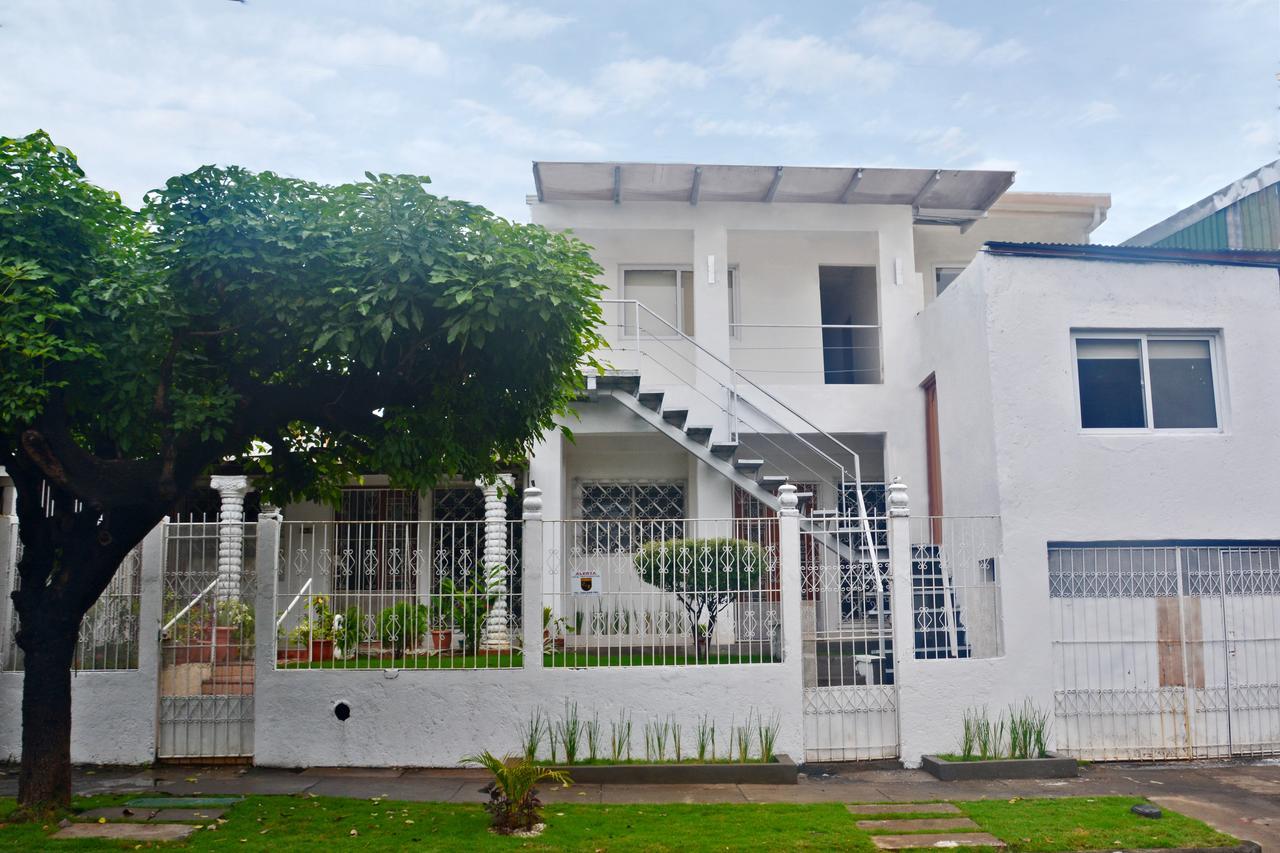 Hotel Santa Martha Managua Esterno foto